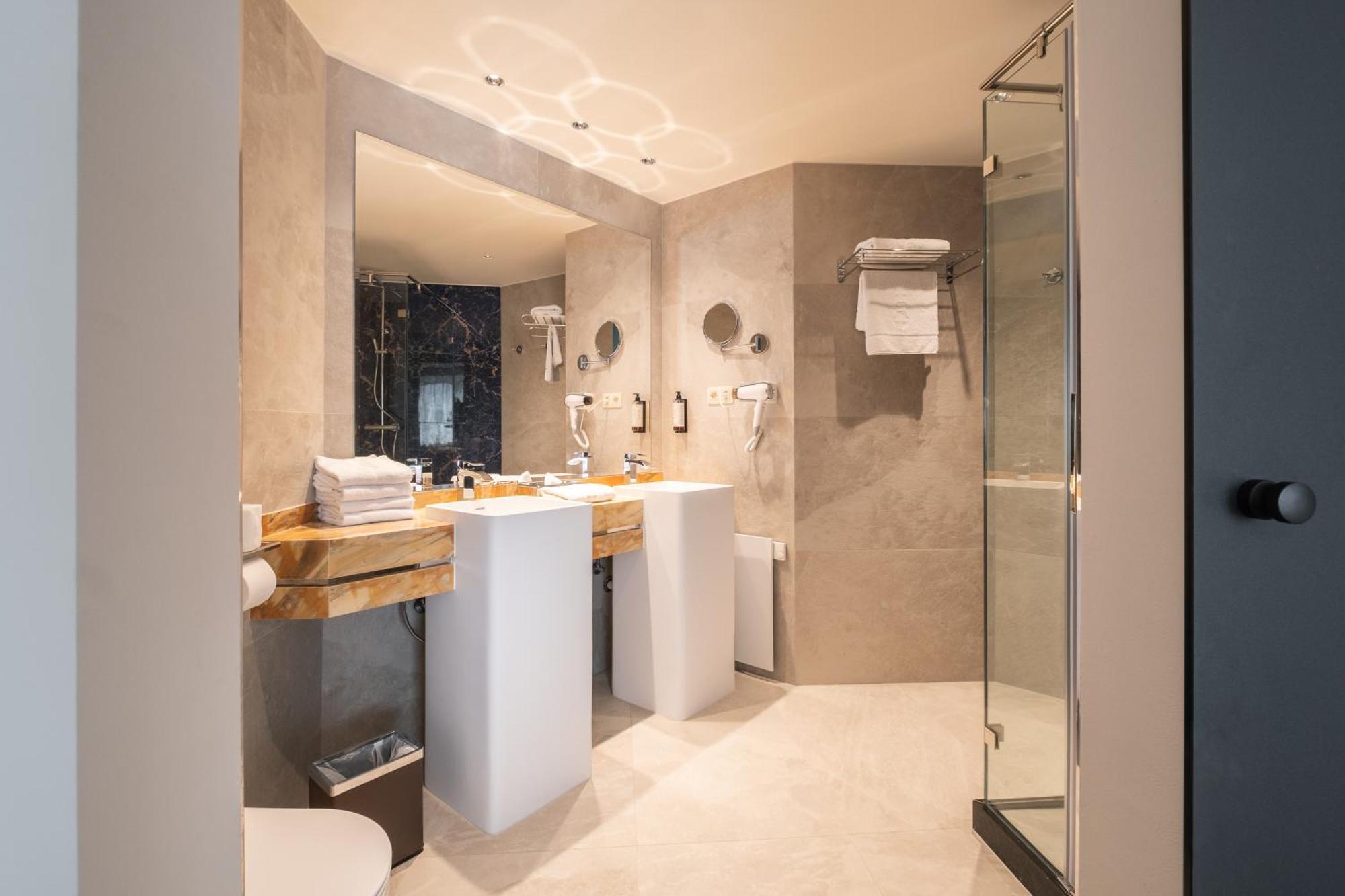 Hyllit Hotel Antwerpen Eksteriør billede
